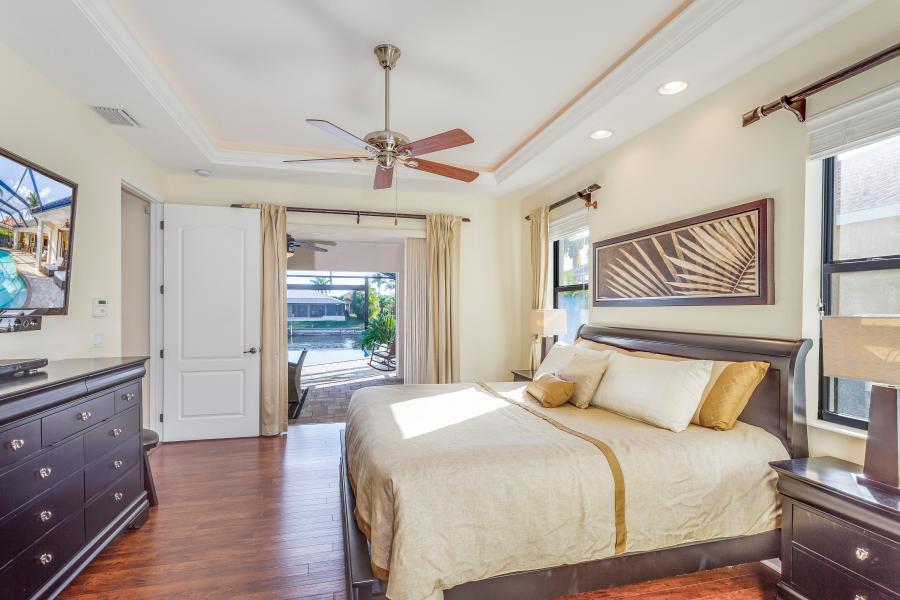 Villa Cosmopolitan Ferienhauser In Cape Coral Florida